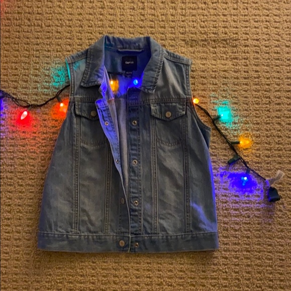 Gap Kids Jean Vest - Picture 1 of 2